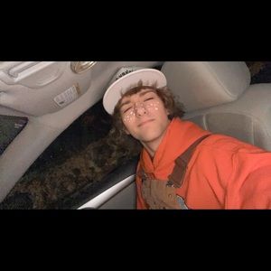 Meet your Posher, Quenton